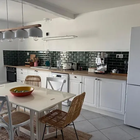 Holiday home Country House-pool-vineyards-fully Equipped Montagne (Gironde)