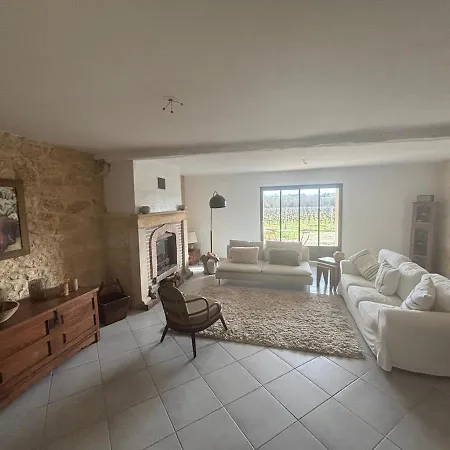 Country House-pool-vineyards-fully Equipped * Montagne (Gironde)