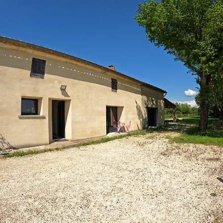 Country House-pool-vineyards-fully Equipped